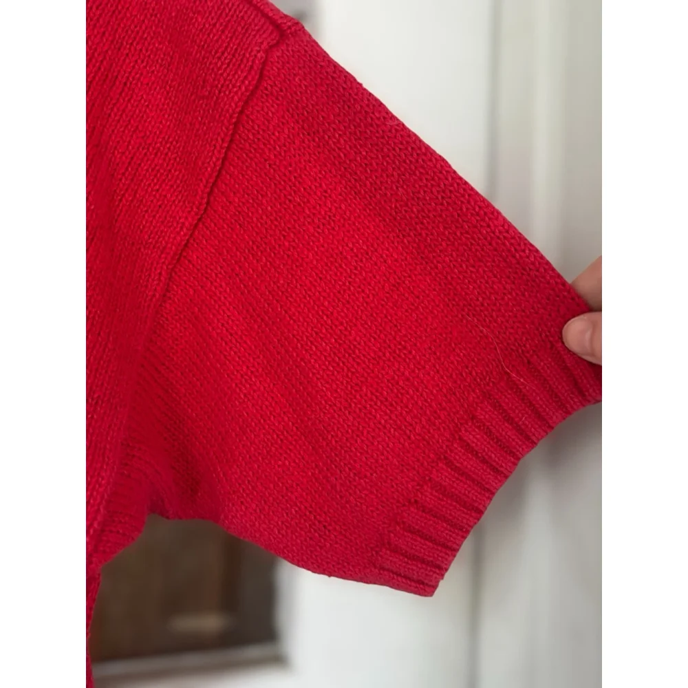 Vintage The Import Workshop Women's Medium Red V-Neck Knit Sweater Grandmacore